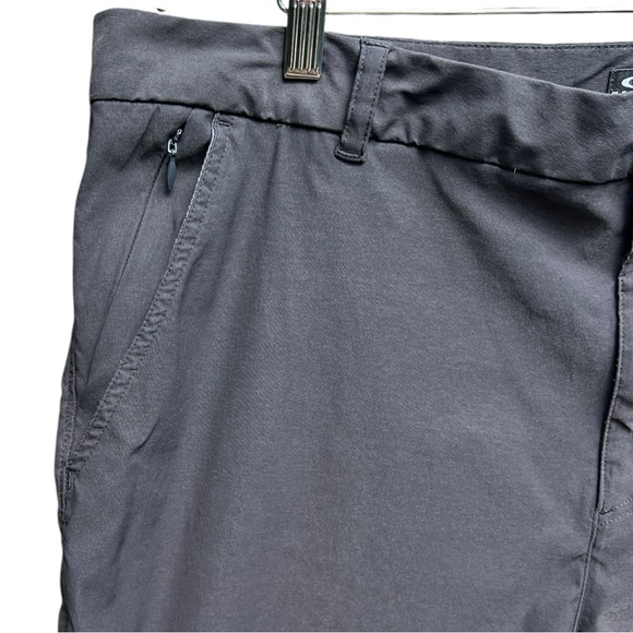 🌻Oakley Black Chino Hybrid Shorts | Men's Size 40 - Picture 2 of 7